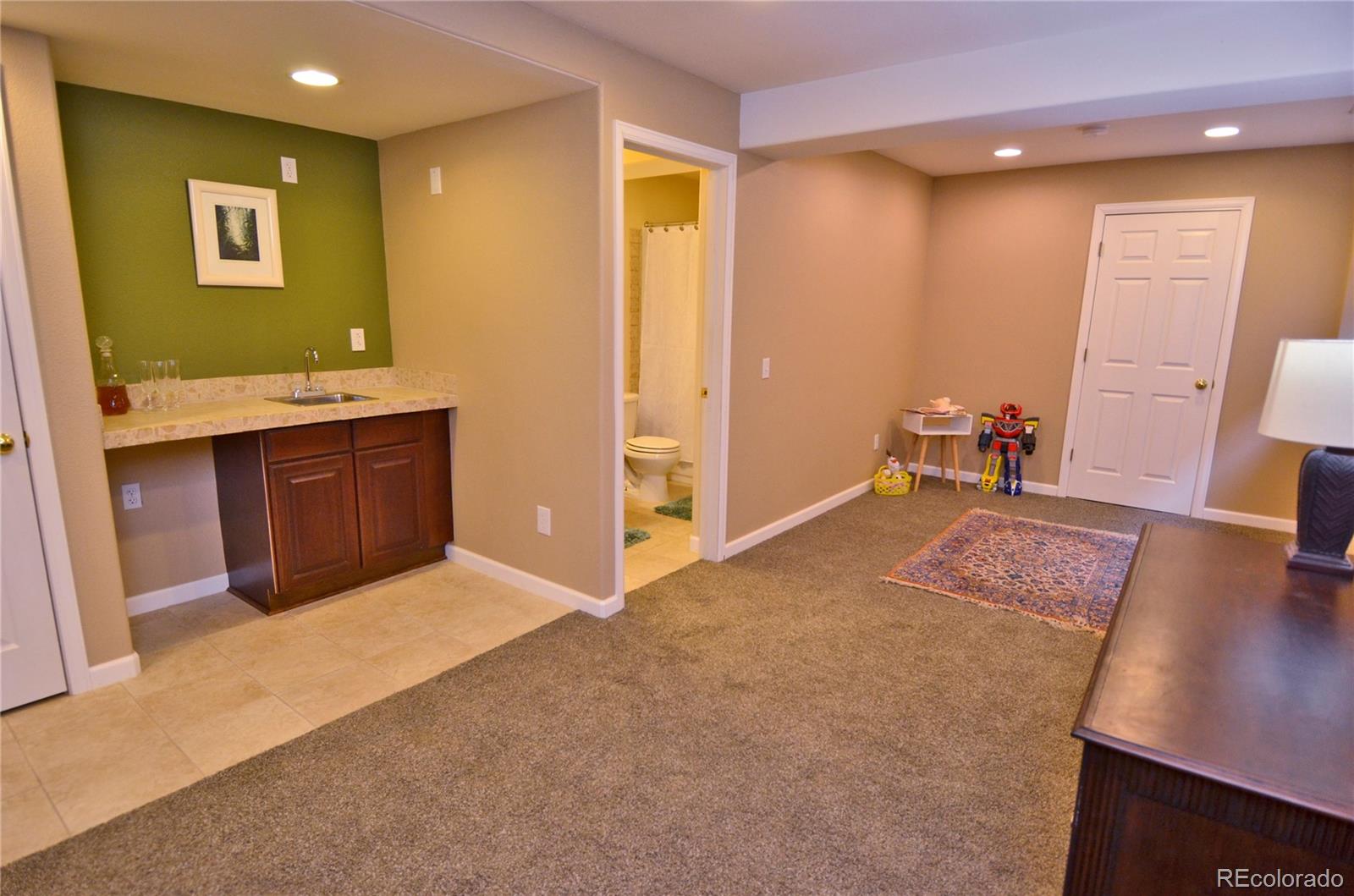 10693 Wynspire Way Highlands Ranch, CO 80130 - Photo 35 of 40 Gallery Image 35