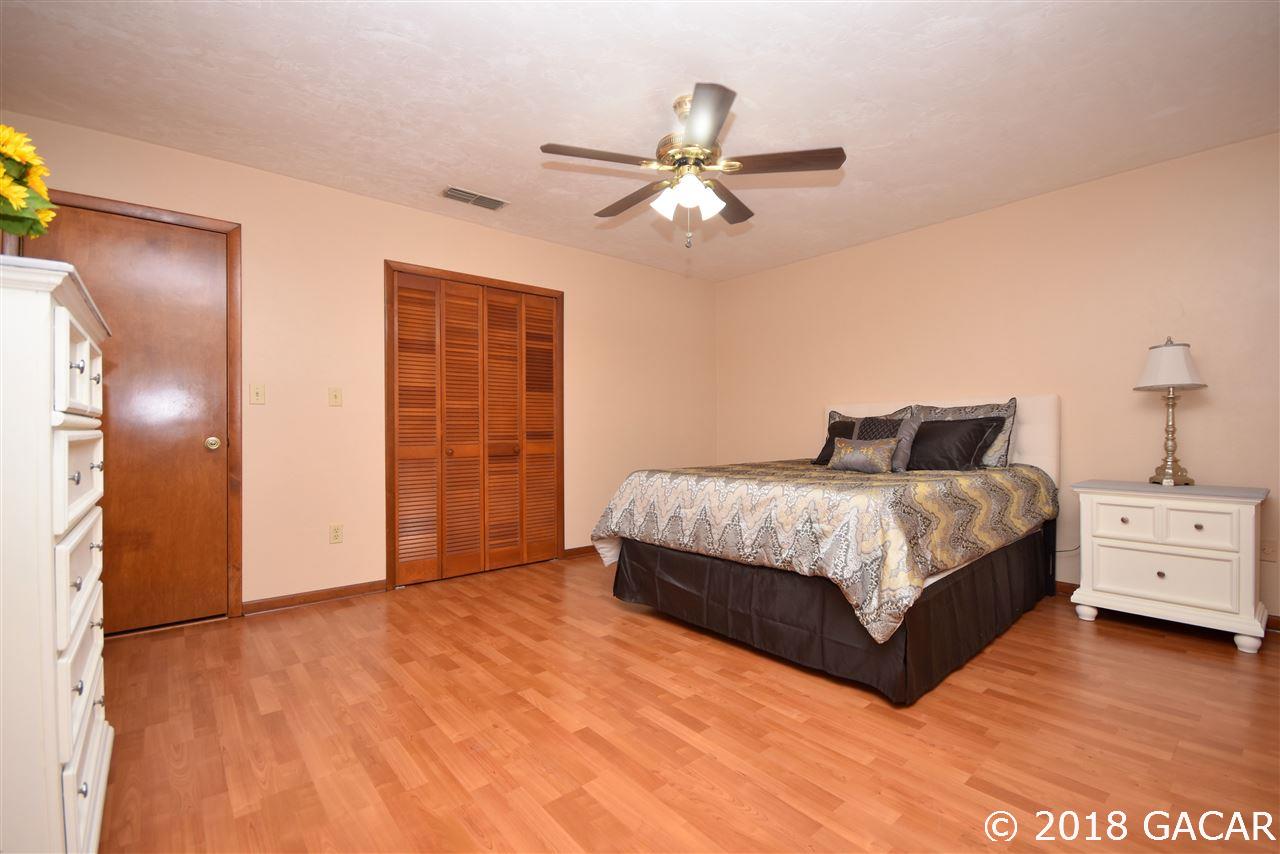 9818 Southwest 1st Place Gainesville, FL 32607 - Photo 13 of 23 Master Bedroom