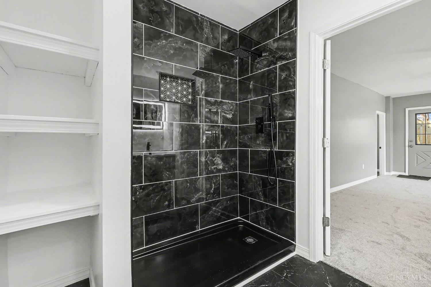 2750 West Galbraith Road Cincinnati, OH 45239 - Photo 11 of 24