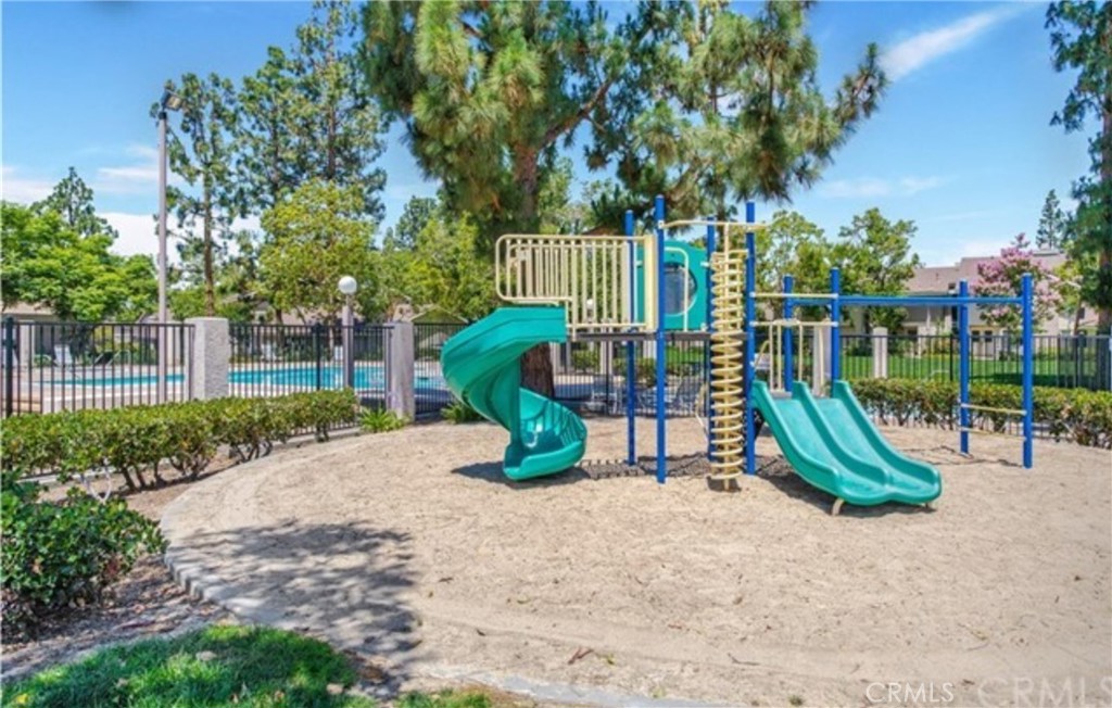 46 Snapdragon, Unit 25 Irvine, CA 92604 - Photo 23 of 24