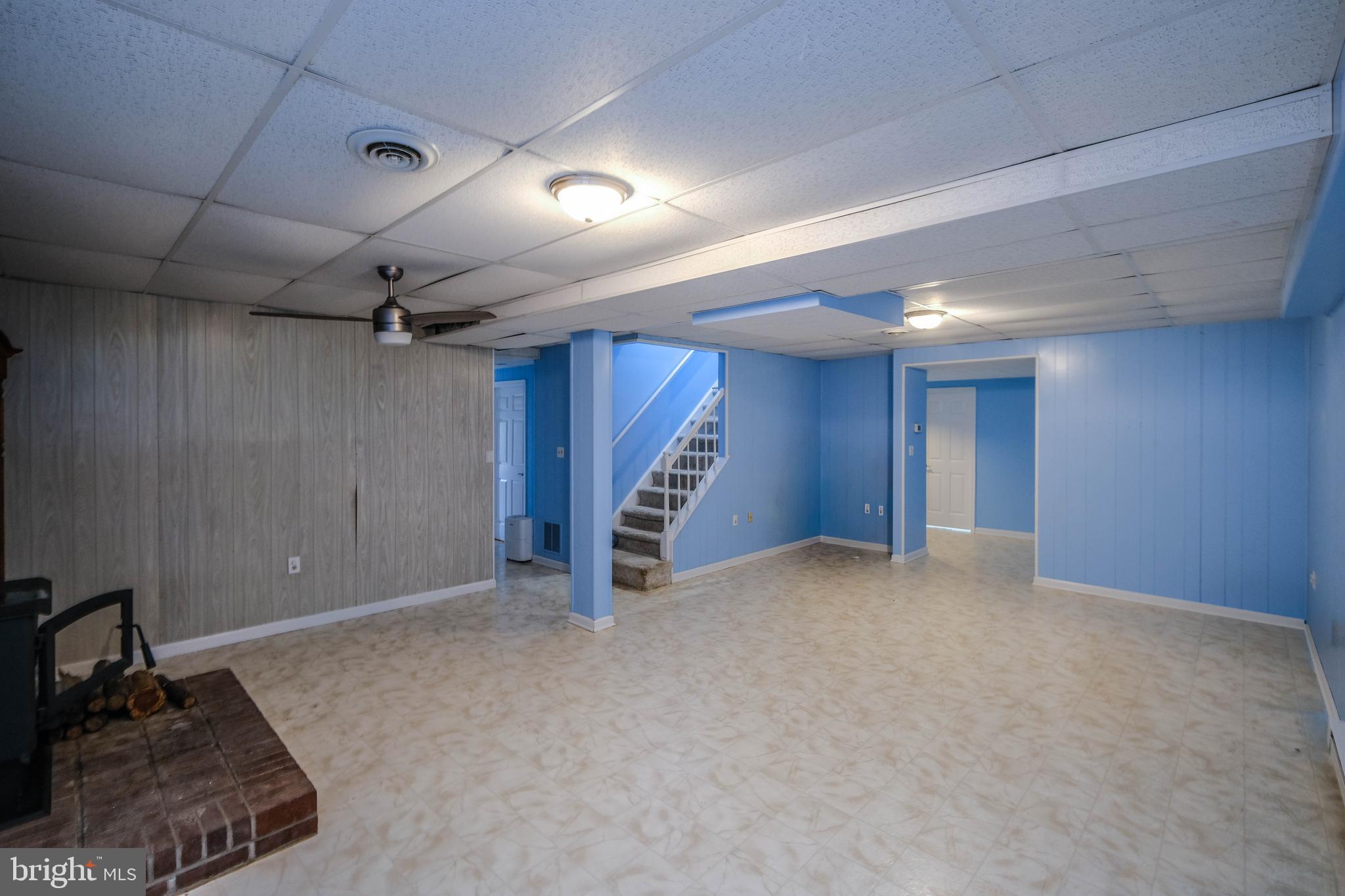 217 Silver Bell Lane Luray, VA 22835 - Photo 45 of 103 Lower level entryway