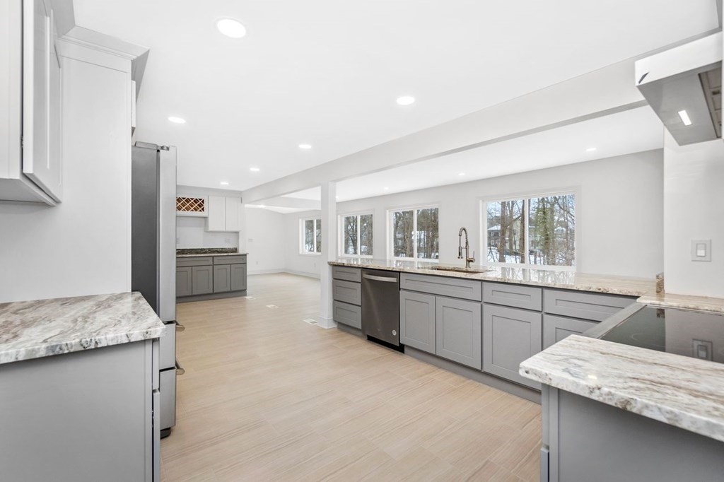 38 Independence Street Canton, MA 02021 - Photo 11 of 24