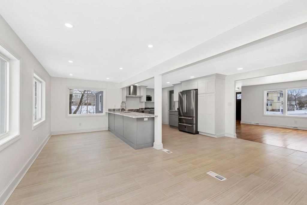 38 Independence Street Canton, MA 02021 - Photo 10 of 24