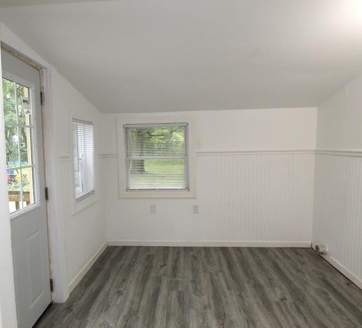 1008 Cooper Avenue Kalamazoo, MI 49048 - Photo 11 of 28 10