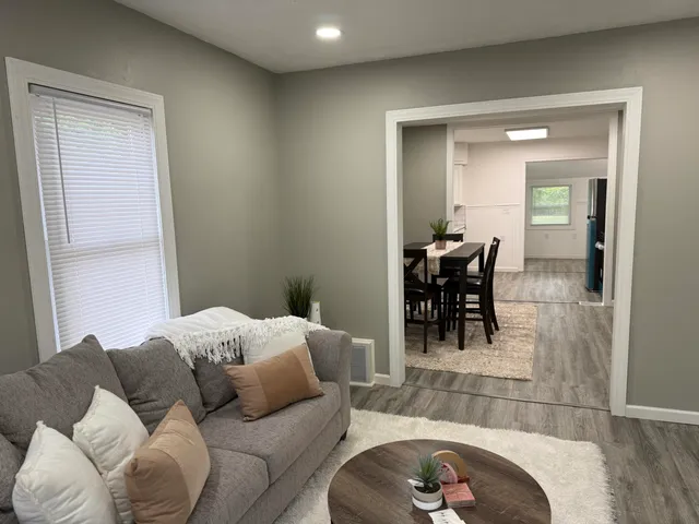 $150,900 | 1008 Cooper Avenue, Kalamazoo, MI 49048