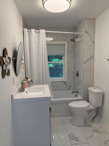 $150,900 | 1008 Cooper Avenue, Kalamazoo, MI 49048