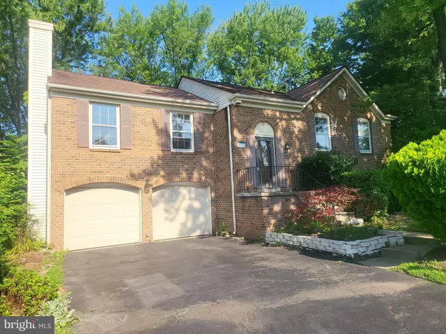 $725,000 | 13310 Point Rider Lane, Herndon, VA 20171