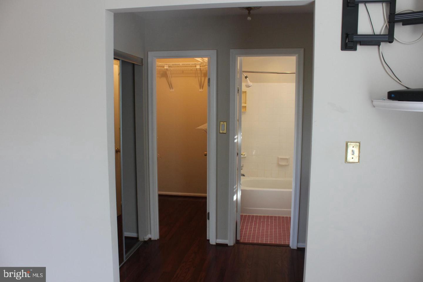 13310 Point Rider Lane Herndon, VA 20171 - Photo 13 of 27