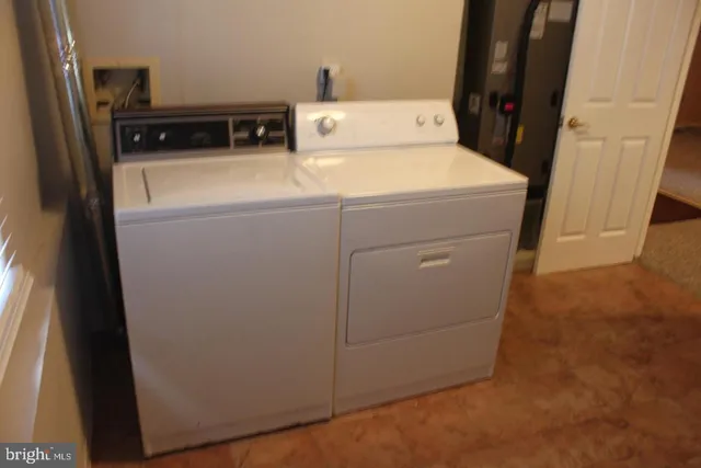 $725,000 | 13310 Point Rider Lane, Herndon, VA 20171