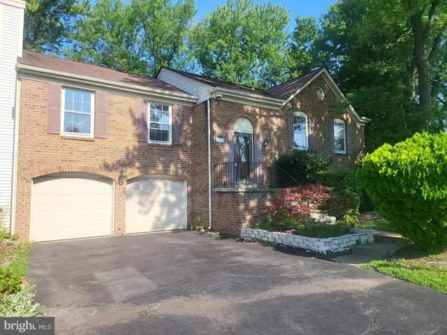 $725,000 | 13310 Point Rider Lane, Herndon, VA 20171