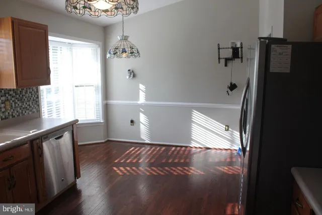 $725,000 | 13310 Point Rider Lane, Herndon, VA 20171