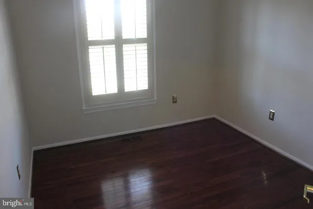 $725,000 | 13310 Point Rider Lane, Herndon, VA 20171