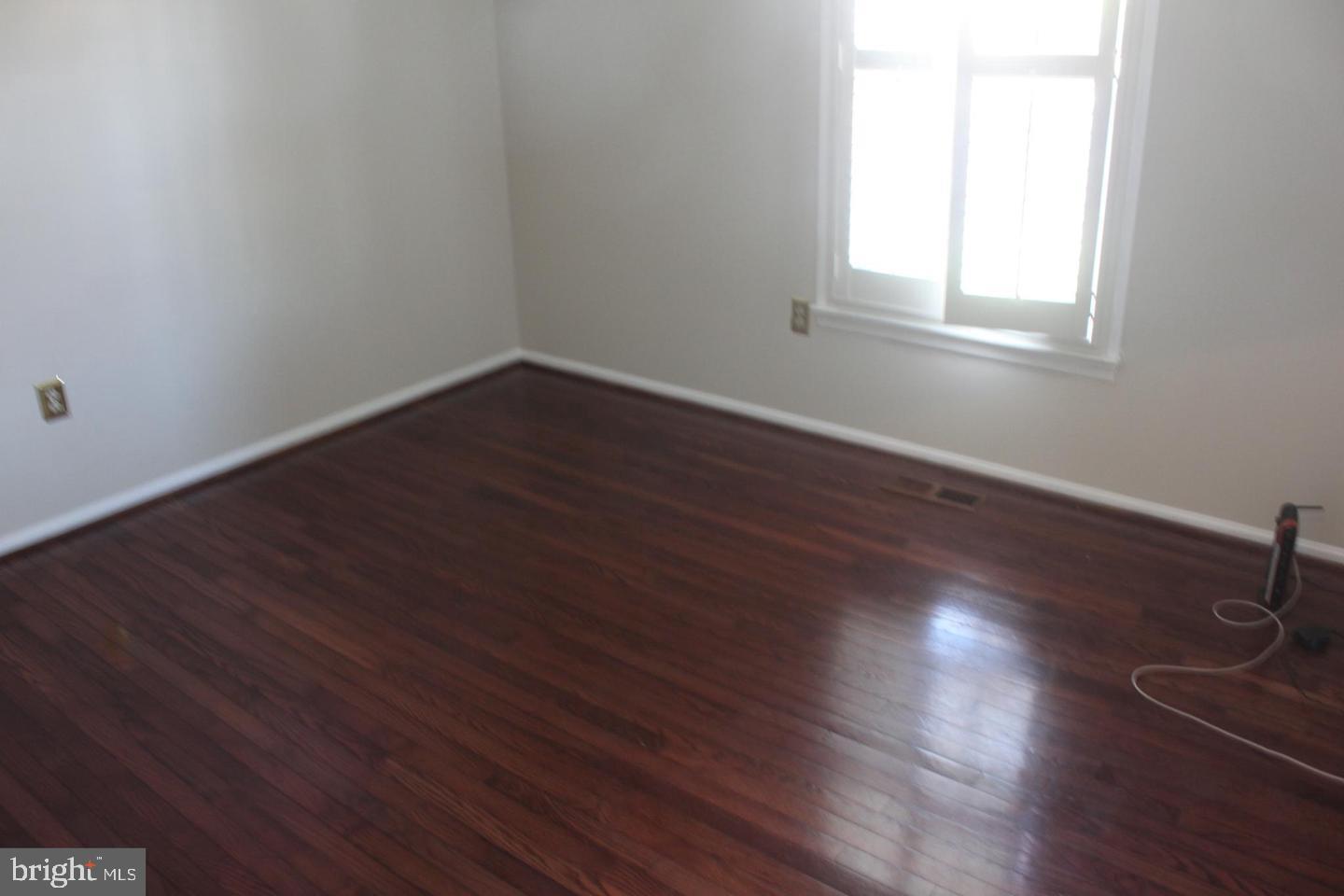 13310 Point Rider Lane Herndon, VA 20171 - Photo 9 of 27