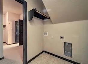 a view of a hallway with closet