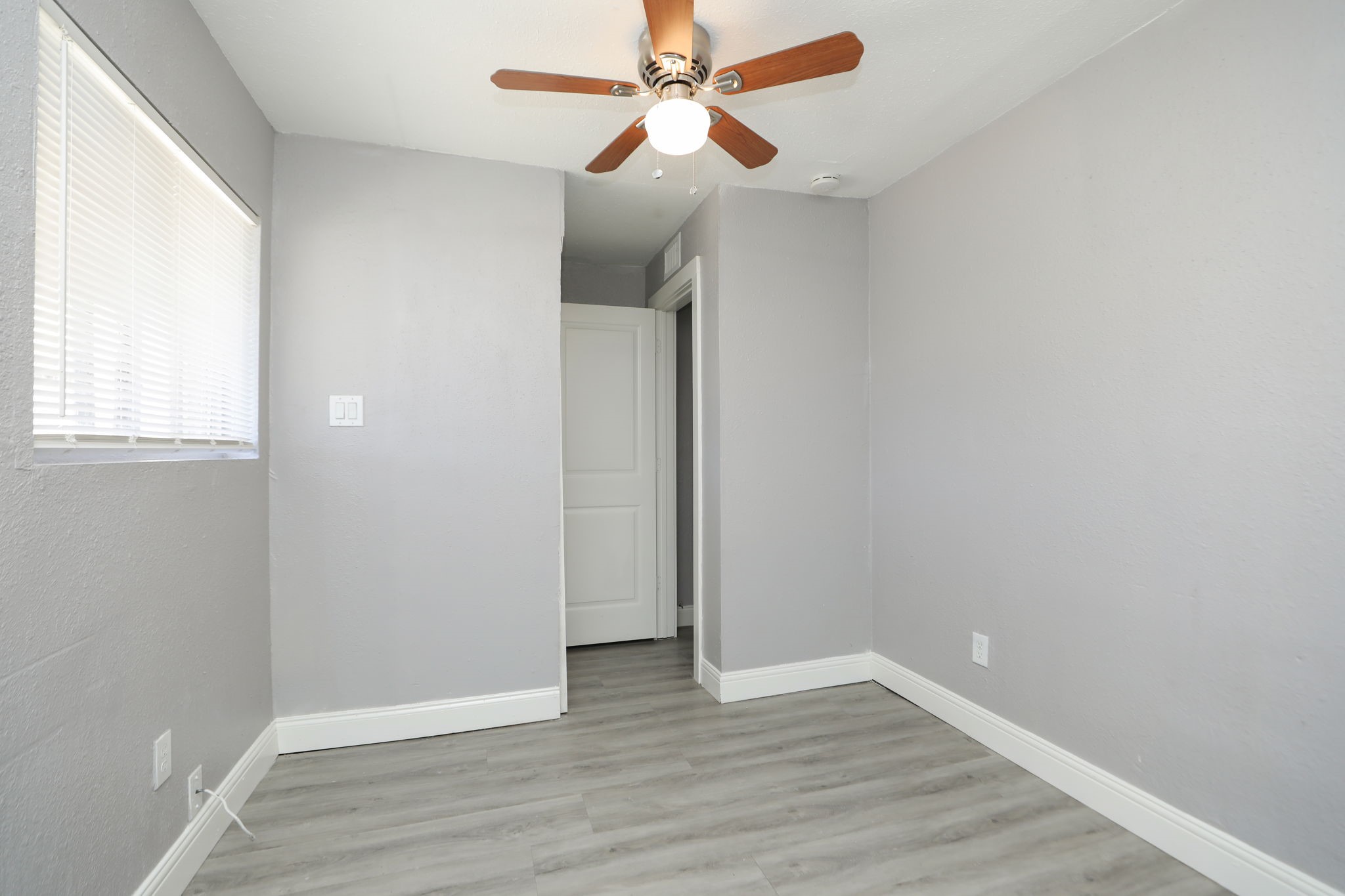8127 Colonial Lane, Unit 2 Houston, TX 77051 - Photo 14 of 26