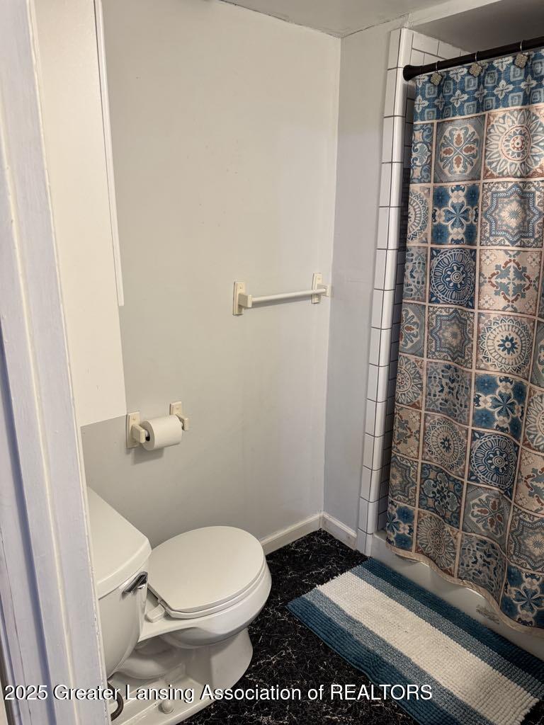 1568 Haslett Road East Lansing, MI 48823 - Photo 31 of 41 Basement Full Bathroom 2