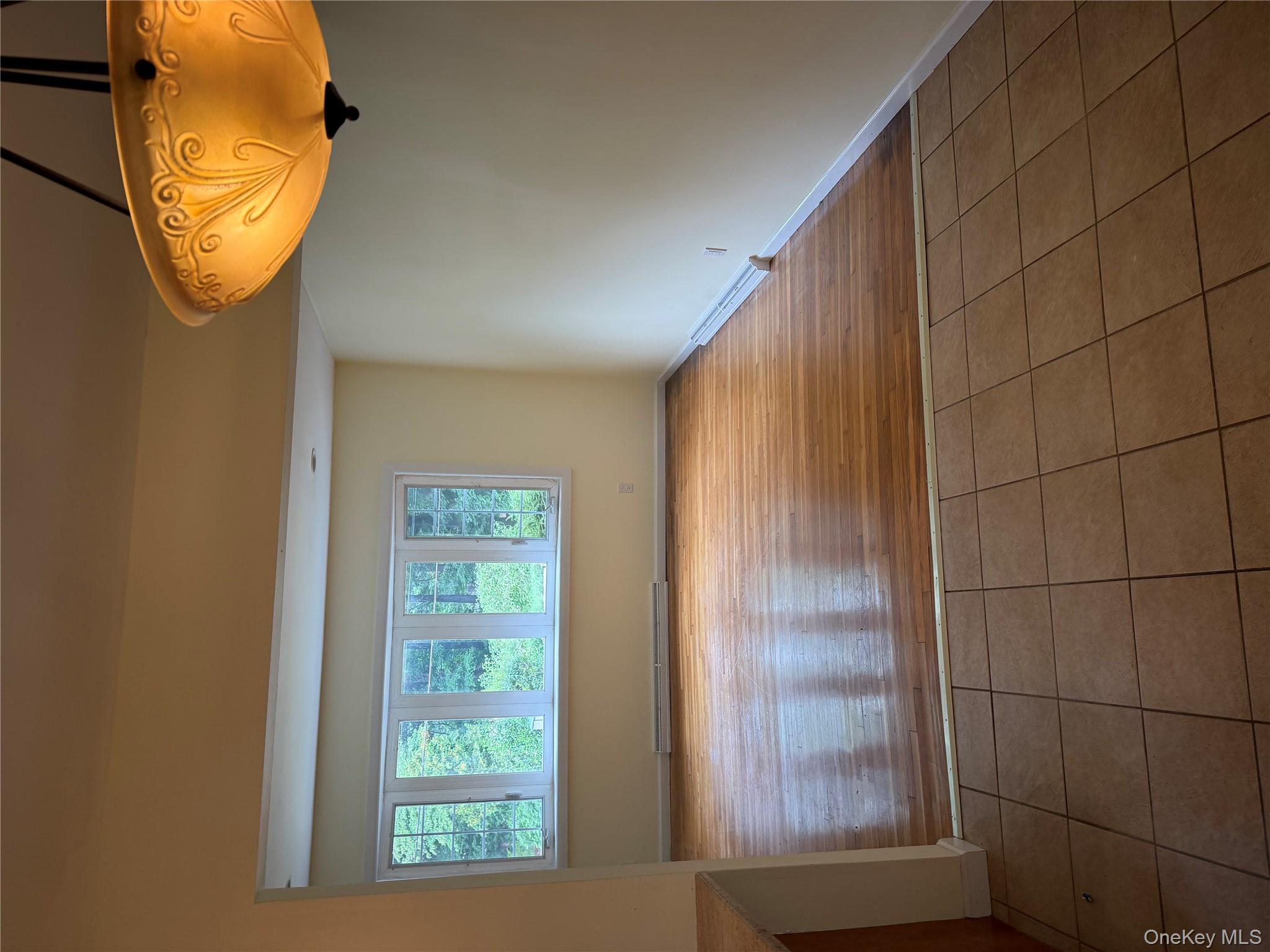 102 Putnam Road Cortlandt Manor, NY 10567 - Photo 11 of 27