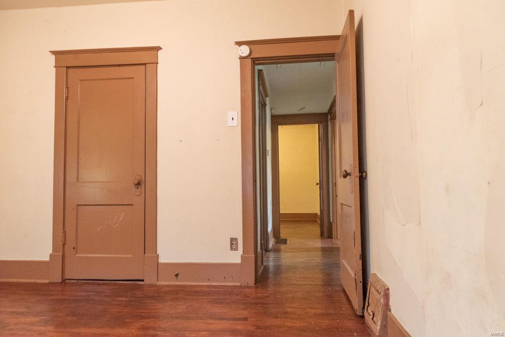 2933 North Hanley Road St. Louis, MO 63121 - Photo 5 of 16 Gallery Image 5