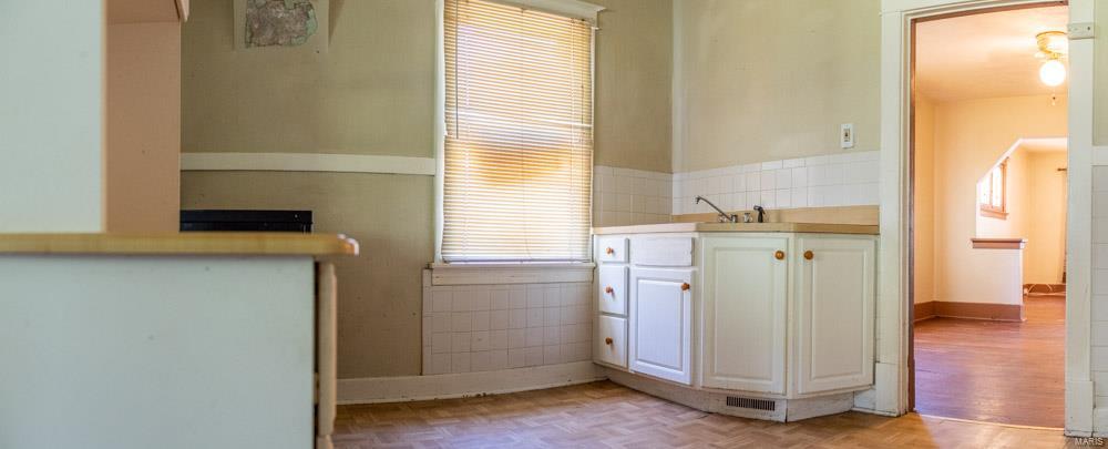 2933 North Hanley Road St. Louis, MO 63121 - Photo 9 of 16 Gallery Image 9