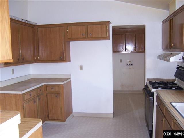 2740 Larkspur Street Reno, NV 89512 - Photo 4 of 9 Photo 4