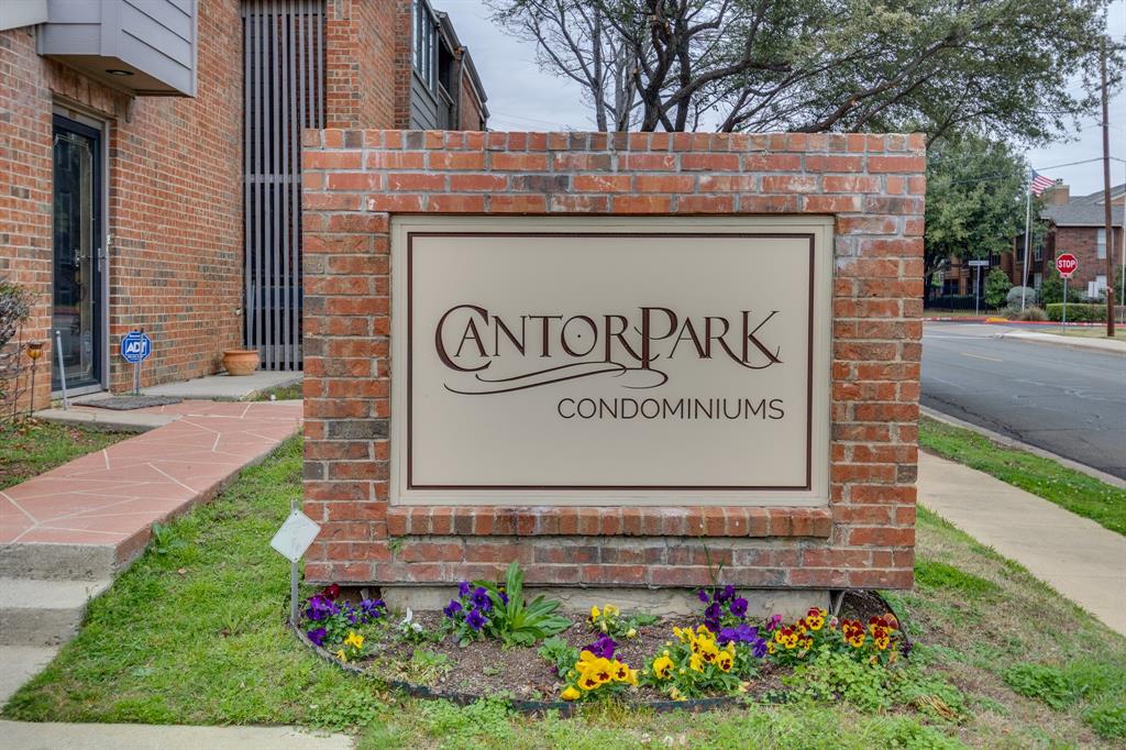 2100 Randy Snow Road, Unit 412 Arlington, TX 76011 - Photo 2 of 32 a sign on the side of a building