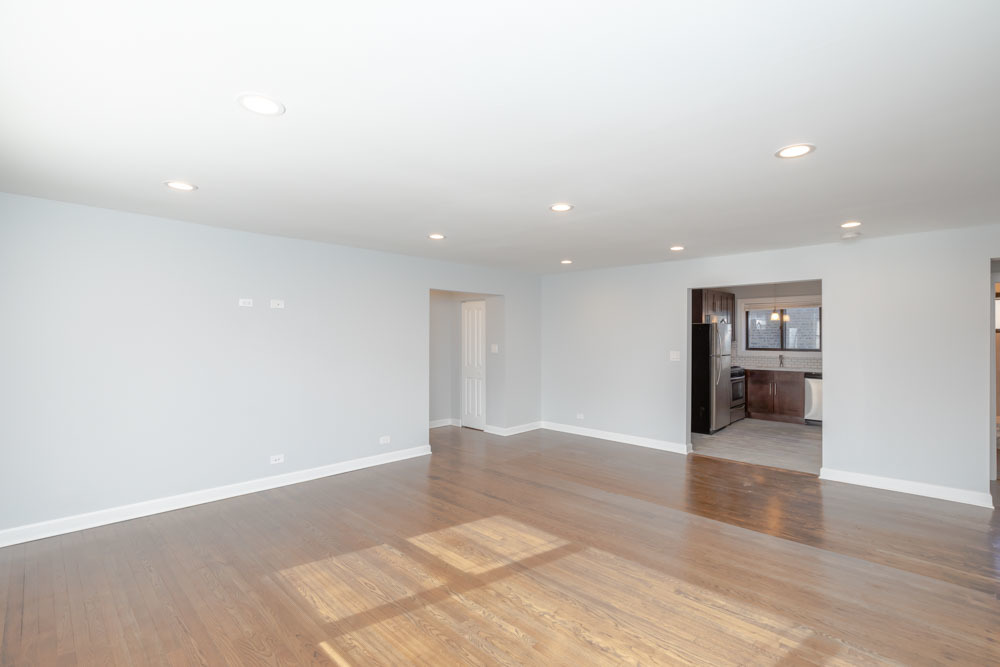 6807 North Ridge Boulevard, Unit 202 Chicago, IL 60645 - Photo 3 of 10