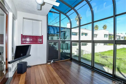 $6,300 | 1141 17th Street, Unit 5, Santa Monica, CA 90403