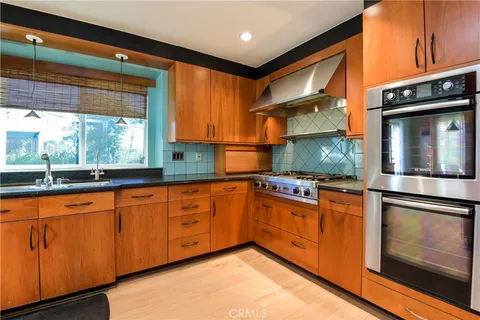 $6,300 | 1141 17th Street, Unit 5, Santa Monica, CA 90403