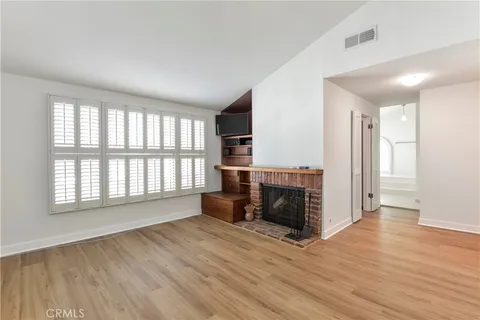 $6,300 | 1141 17th Street, Unit 5, Santa Monica, CA 90403