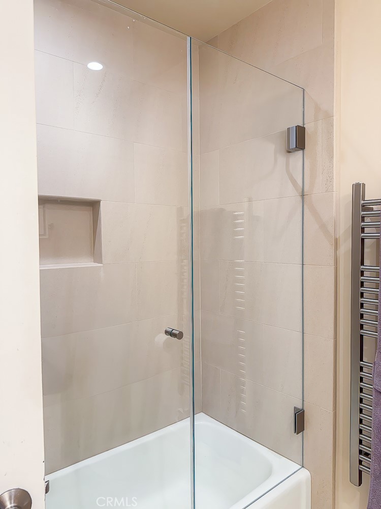 557 Lucerne Street Cayucos, CA 93430 - Photo 11 of 51 Downstairs shower