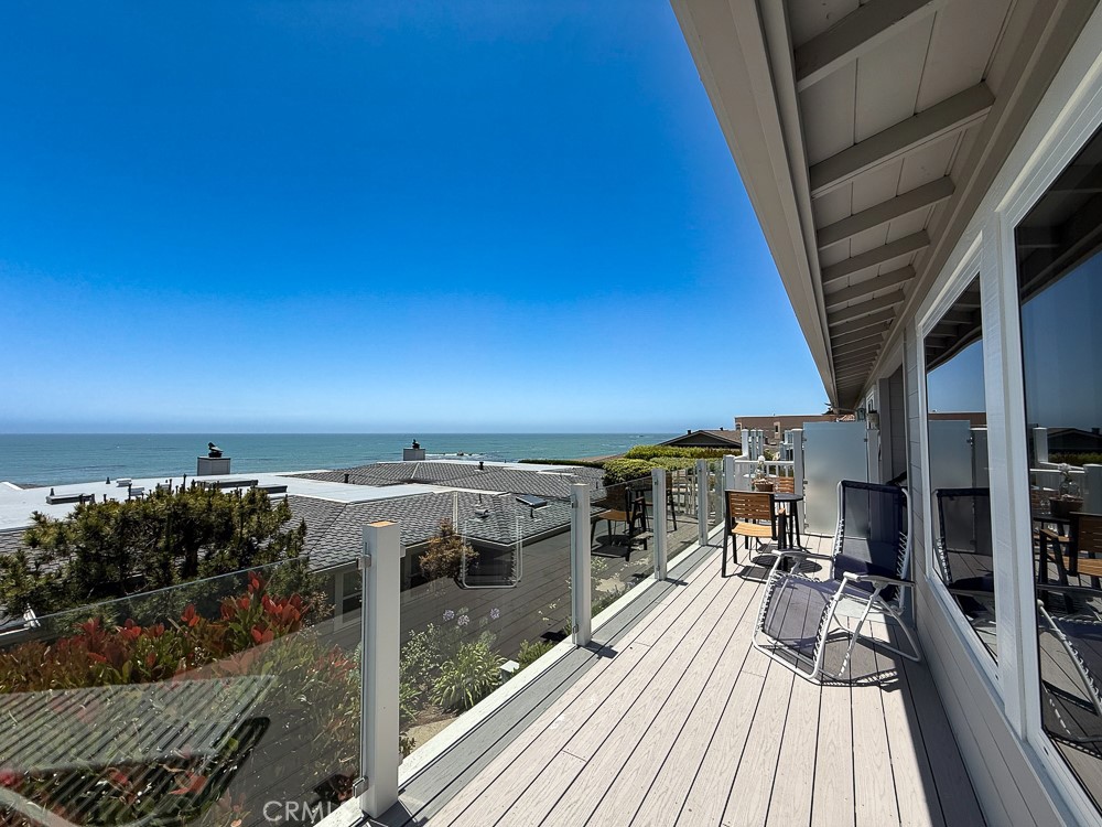 557 Lucerne Street Cayucos, CA 93430 - Photo 15 of 51 Deck