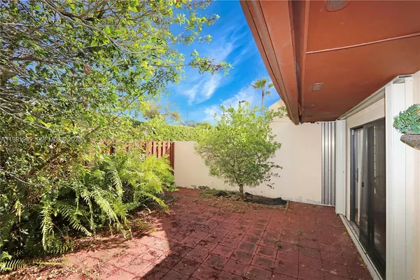 $499,567 | 11721 Southwest 112th Terrace, Miami, FL 33186