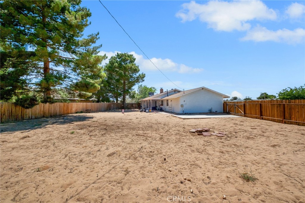 13251 Winona Road Apple Valley, CA 92308 - Photo 34 of 36