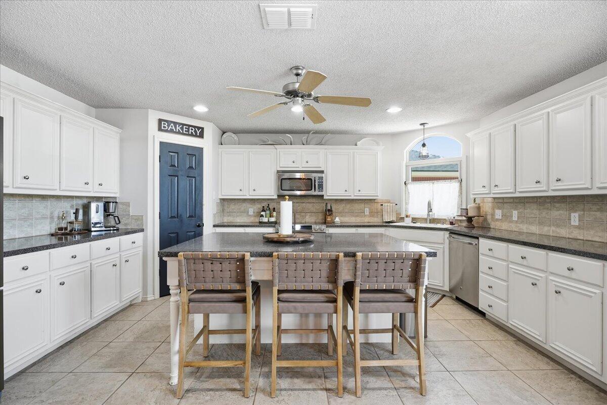 7517 84th Street Lubbock, TX 79424 - Photo 6 of 41 09-nmdd-6