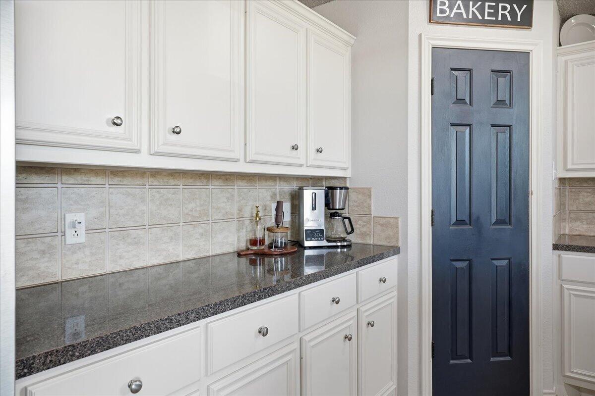 7517 84th Street Lubbock, TX 79424 - Photo 9 of 41 14-nmdd-11