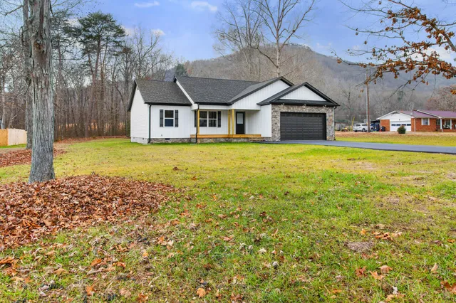 $344,000 | 402 Old State Highway 8, Dunlap, TN 37327
