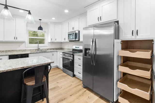 $344,000 | 402 Old State Highway 8, Dunlap, TN 37327