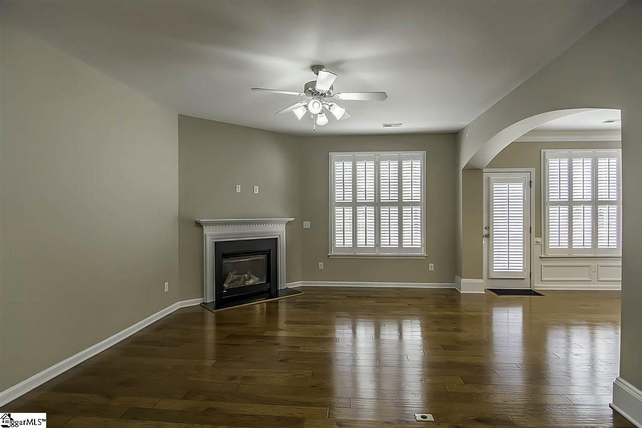 316 Christiane Way Greenville, SC 29607 - Photo 4 of 36 Gallery Image 4