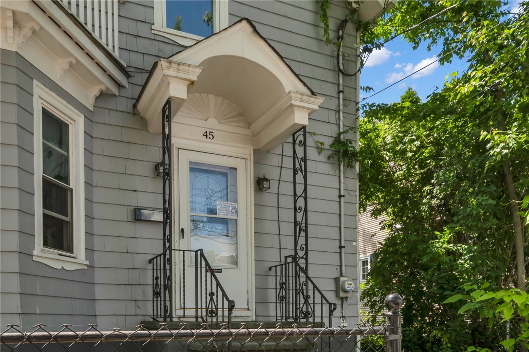 45 Arch Street Pawtucket, RI 02860 - Photo 3 of 42