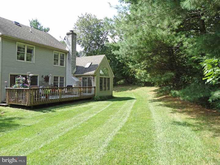 23 Ruby Court Newtown, PA 18940 - Photo 18 of 22 Exterior Back