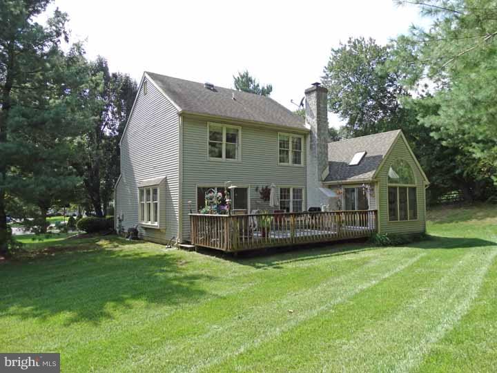 23 Ruby Court Newtown, PA 18940 - Photo 22 of 22 Exterior Back