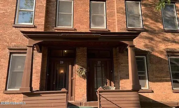 $1,050 | 27 Vliet Street, Unit 1, Cohoes, NY 12047