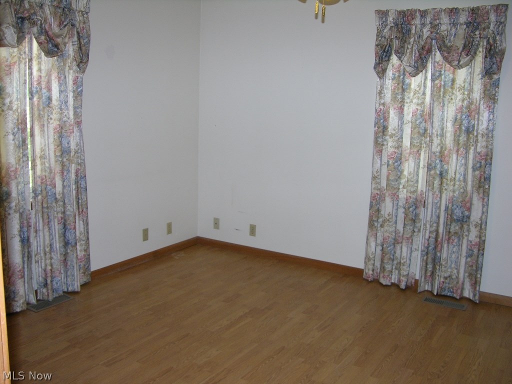27 Mound Manor Road St. Marys, WV 26170 - Photo 5 of 11 Master Bedroom