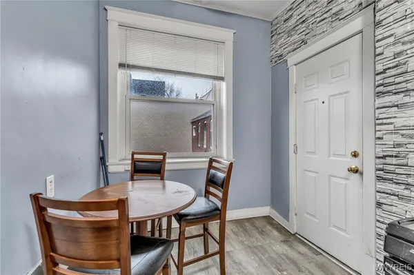 $1,000 | 946 Main Street, Unit 1, Buffalo, NY 14202