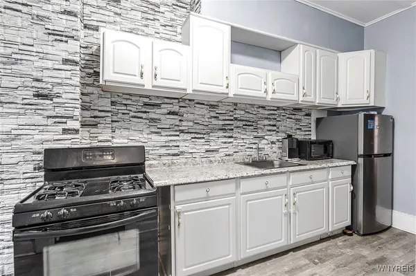 $1,000 | 946 Main Street, Unit 1, Buffalo, NY 14202