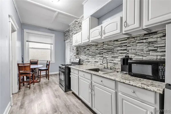 $1,000 | 946 Main Street, Unit 1, Buffalo, NY 14202