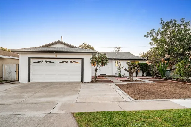 $1,100,000 | 928 South Laurel Street, Santa Ana, CA 92704