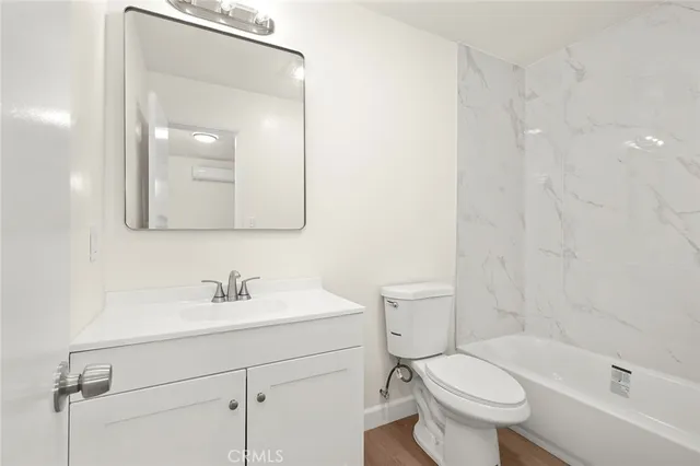 $1,100,000 | 928 South Laurel Street, Santa Ana, CA 92704