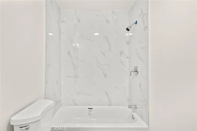 $1,100,000 | 928 South Laurel Street, Santa Ana, CA 92704