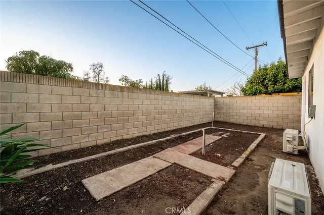 $1,100,000 | 928 South Laurel Street, Santa Ana, CA 92704